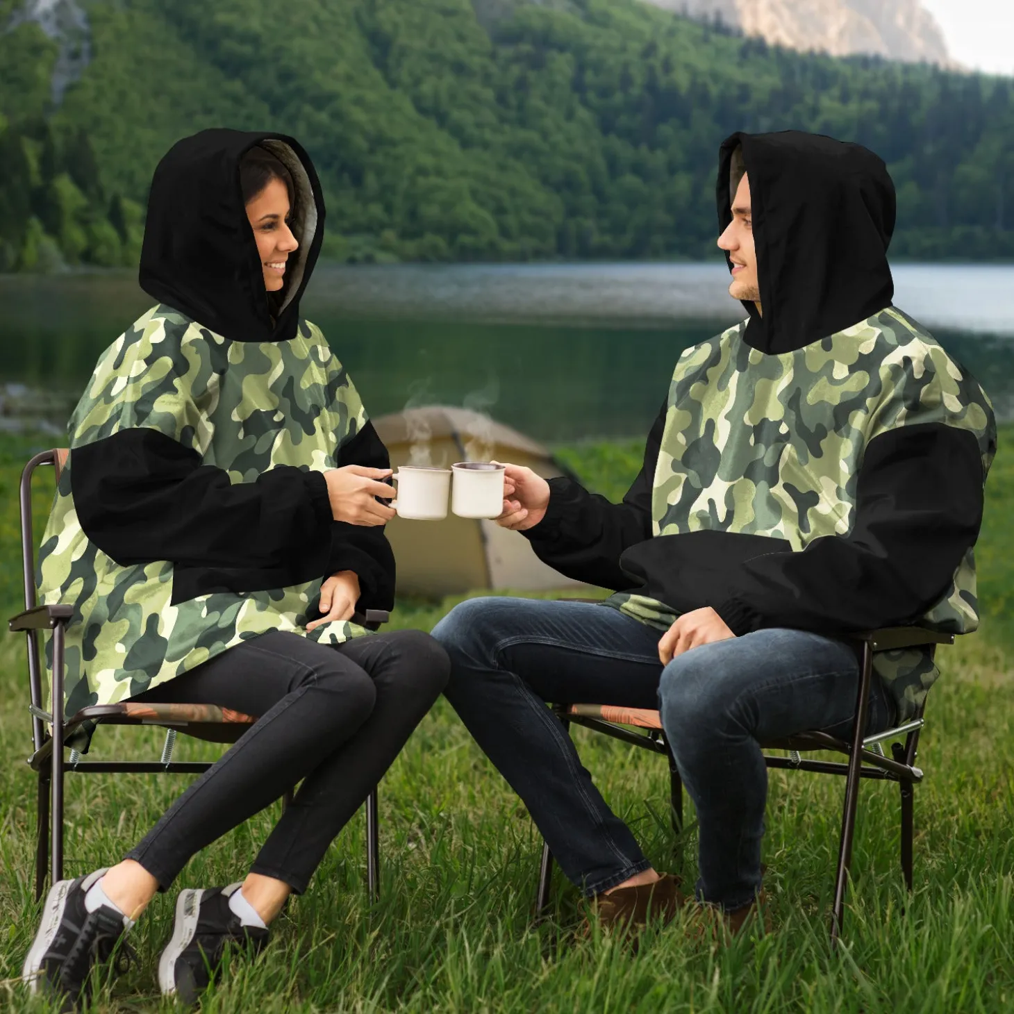 kuscheliger_kapuzenpullov_10-13.webp Kuscheliger Kapuzenpullover – Camouflage