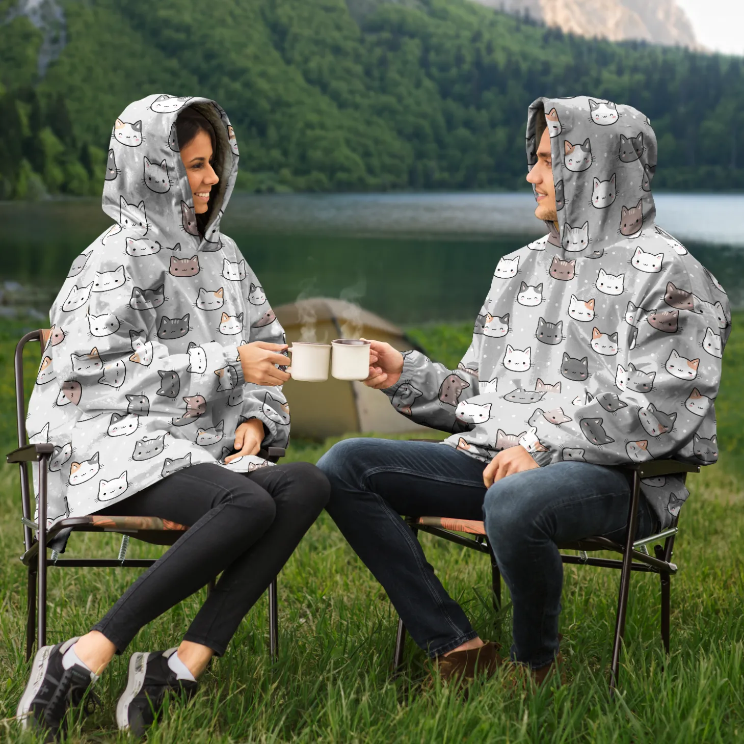 kuscheliger_kapuzenpullov_10-8.webp Kuscheliger Kapuzenpullover – Katzen