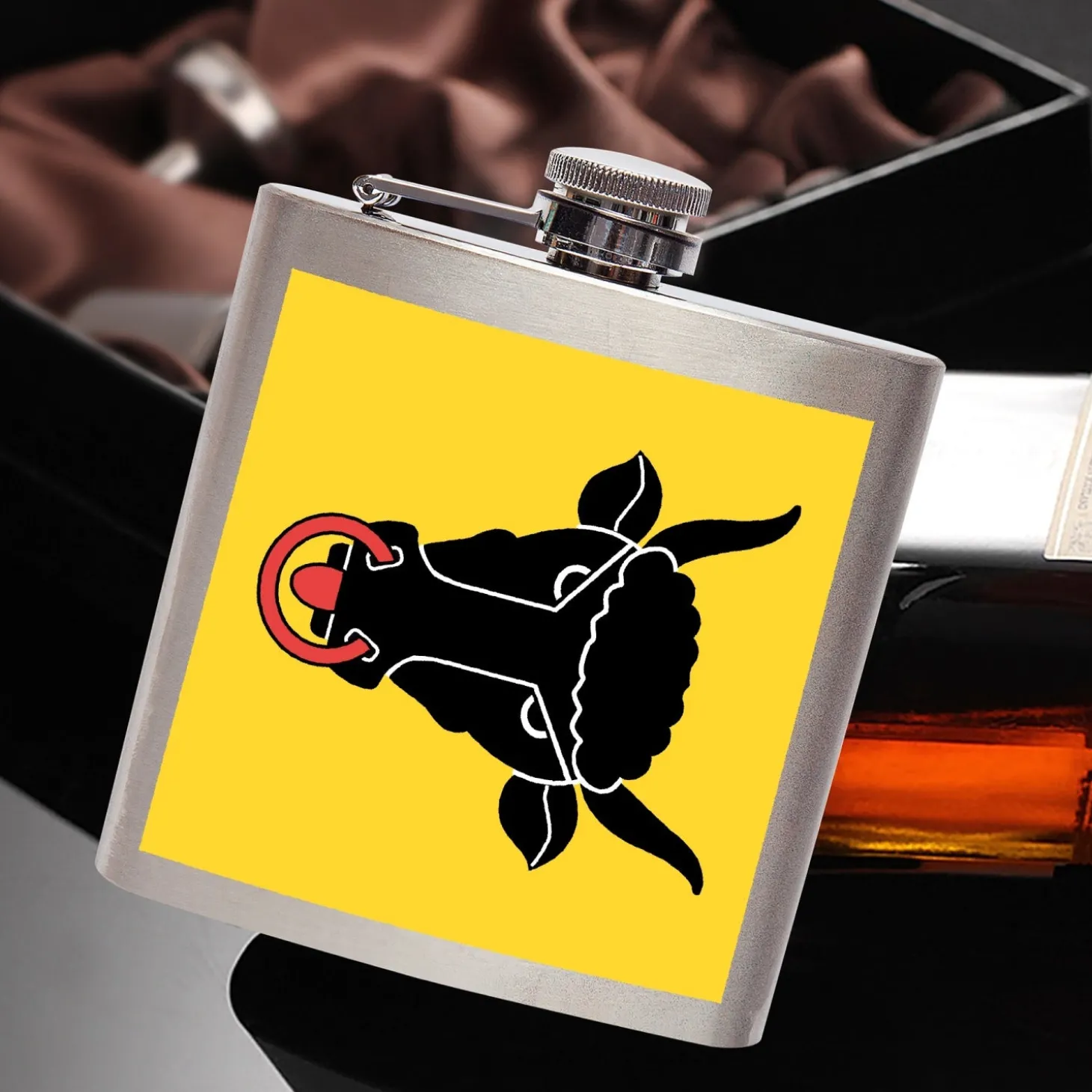 uri_taschenflachmann_aus__3.webp Uri Taschenflachmann aus Edelstahl