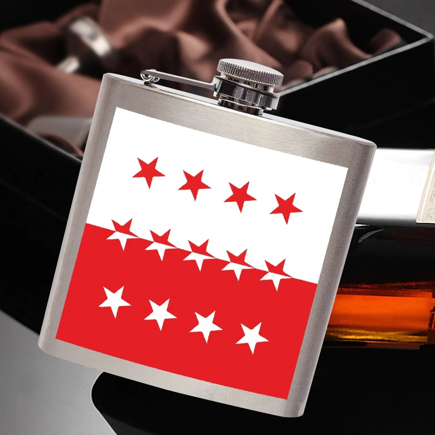 walliser_taschenflasche_a_3.webp Walliser Taschenflasche aus Edelstahl